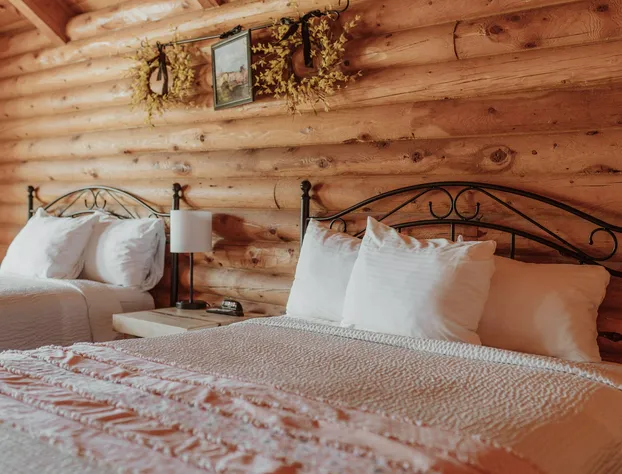 Bryce Canyon Log Cabins hotel detail image 1