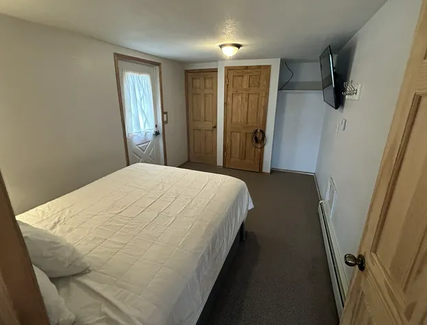 Spirit Lake Resort Motel hotel detail image 4