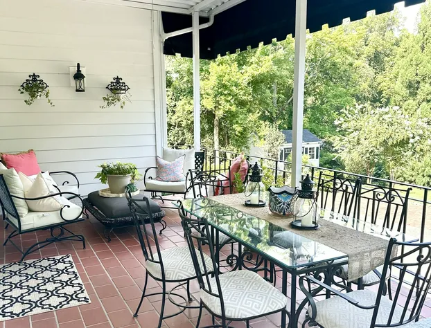 The Holly and Ivy Inn hotel detail image 3