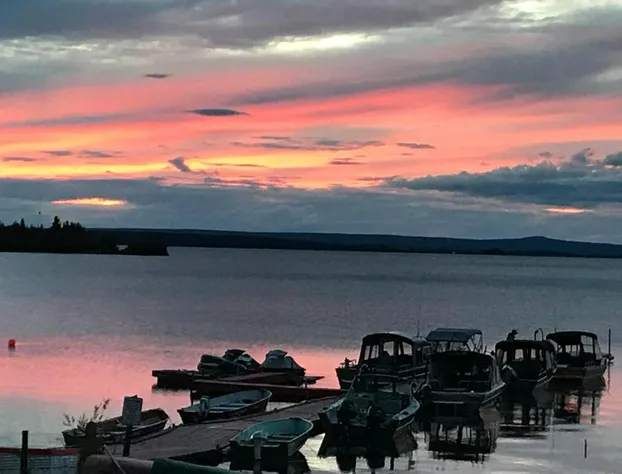 Lake Louise Lodge Alaska hotel detail image 3