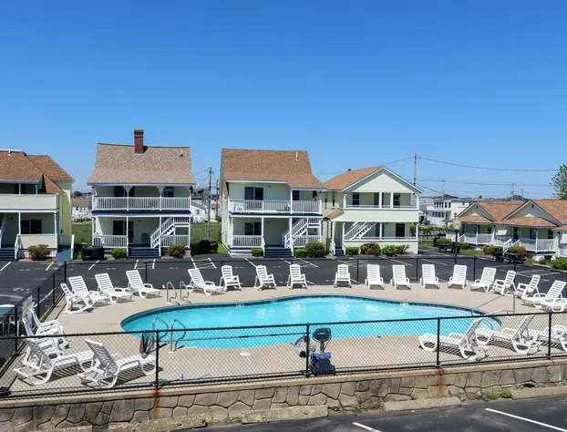 Mainsail Motel & Cottages hotel detail image 1