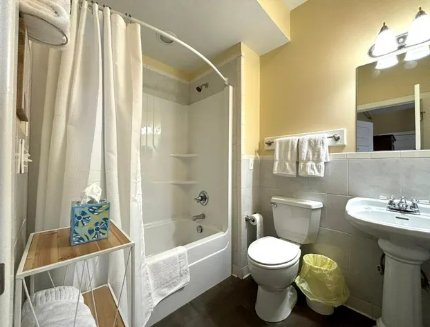 Grand Lux Inn hotel detail image 4