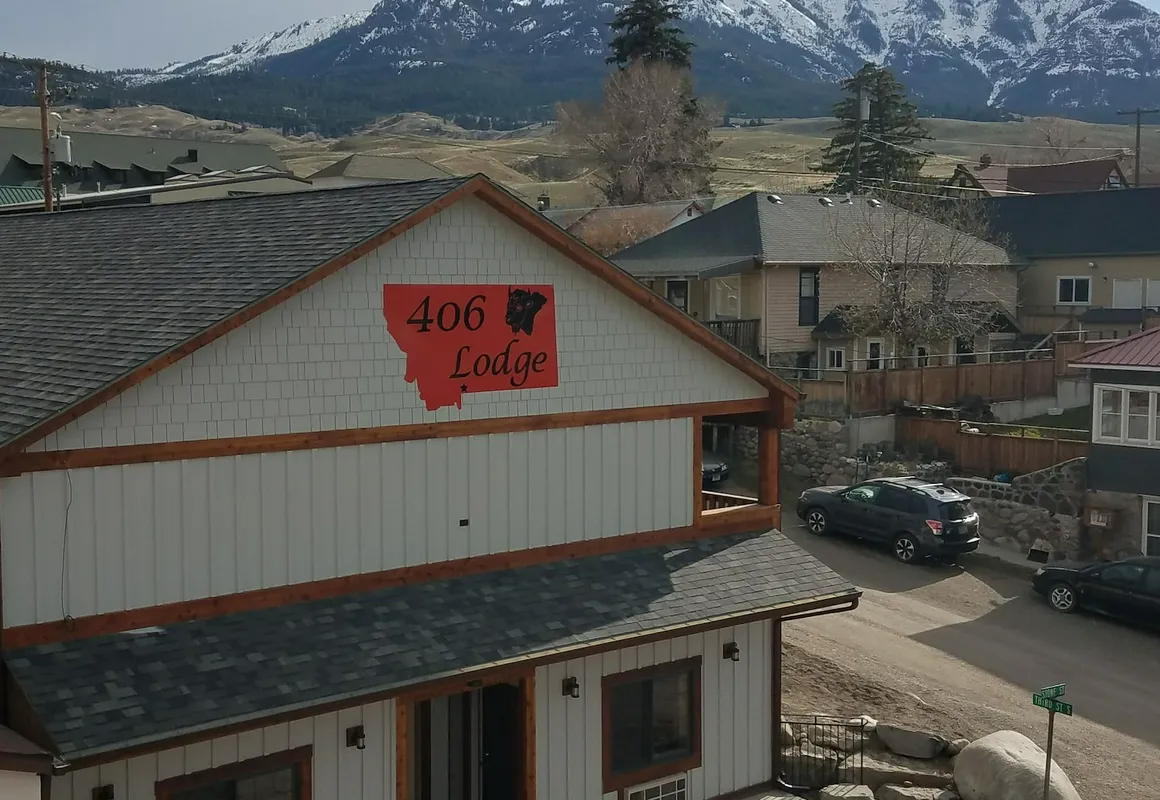 406 Lodge hotel hero