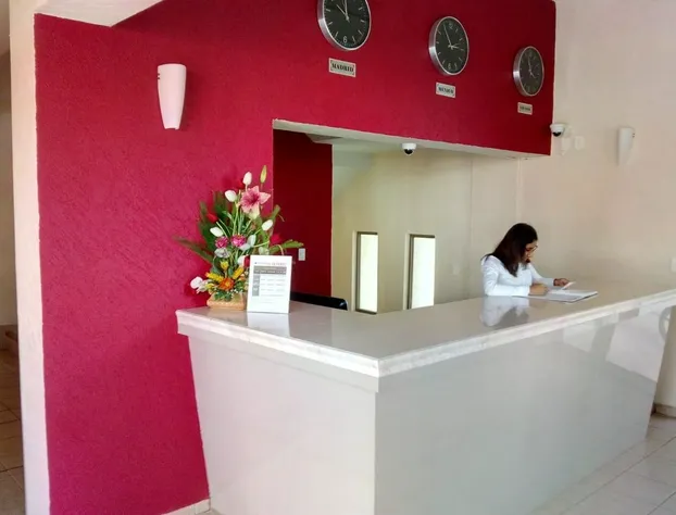 Hotel Express Inn hotel detail image 1