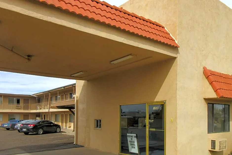 Rodeway Inn hotel hero