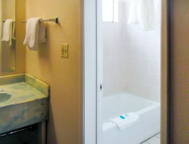 Rodeway Inn hotel detail image 3