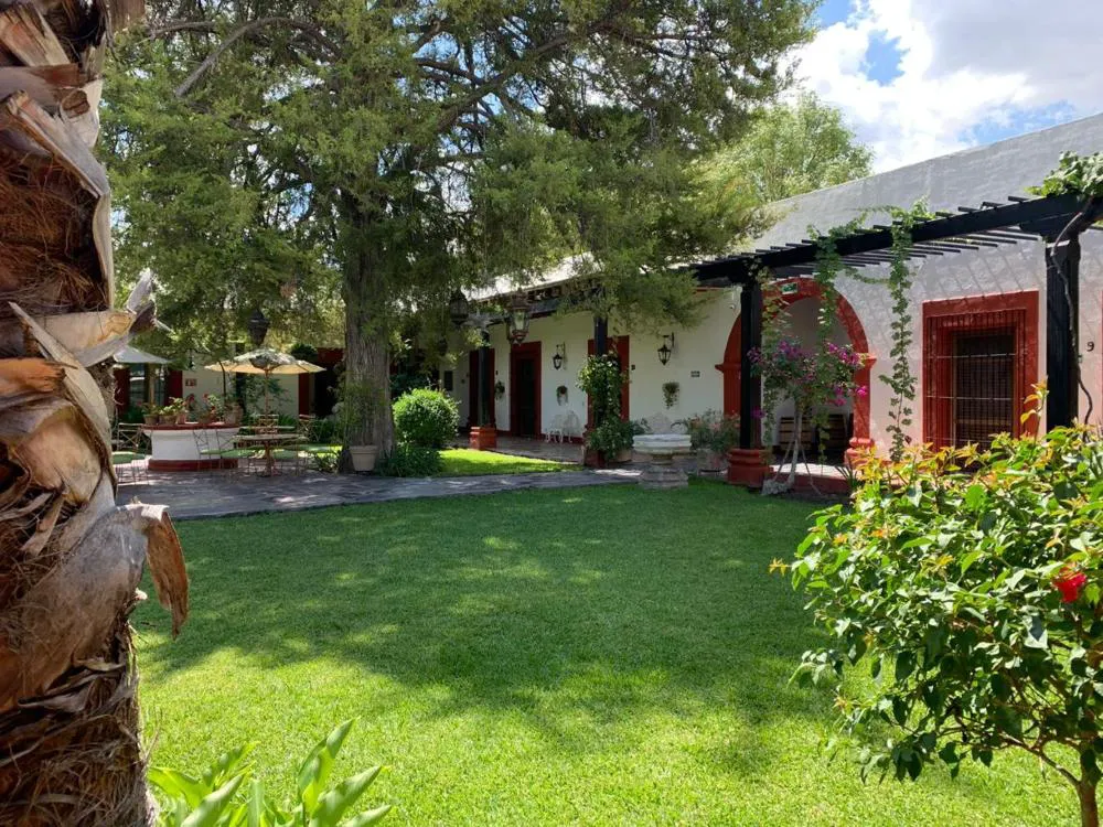 Hotel Hostal El Farol hotel hero