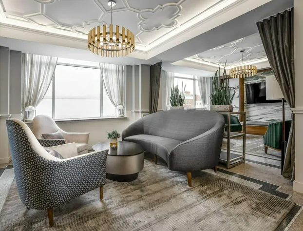 Hotel Elkhart, Tapestry Collection by Hilton hotel detail image 3