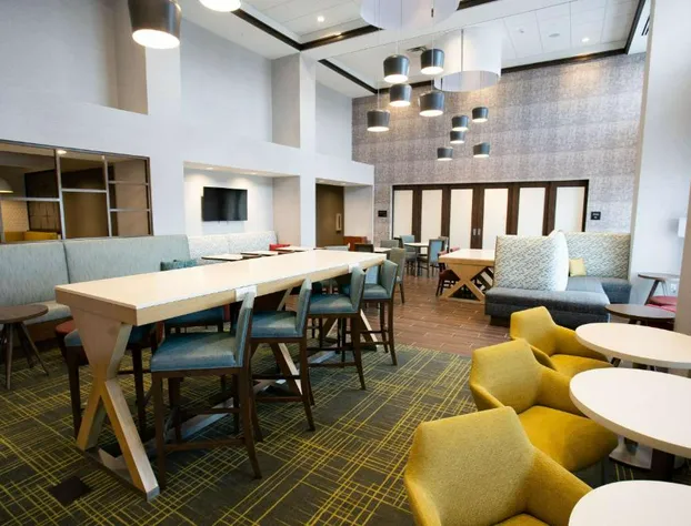 Hampton Inn & Suites St. Clairsville hotel detail image 1