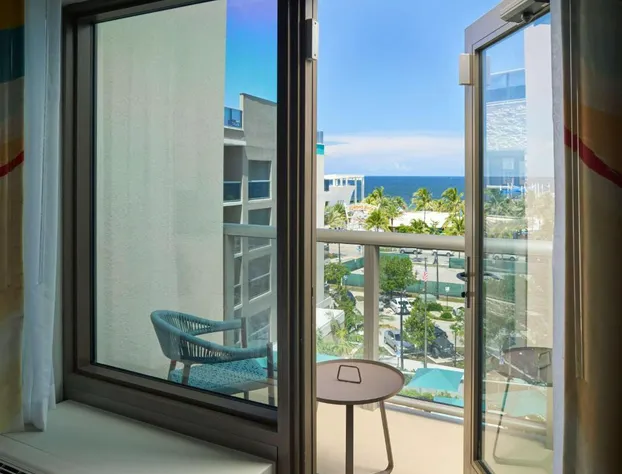 Tru By Hilton Pompano Beach Pier hotel detail image 3