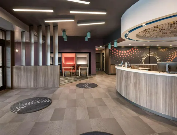 Tru by Hilton Warsaw hotel detail image 1