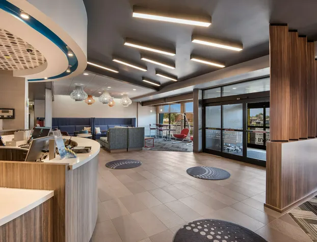 Tru by Hilton Warsaw hotel detail image 4