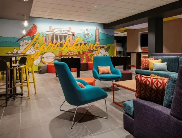 TRU by Hilton Lynchburg hotel detail image 4