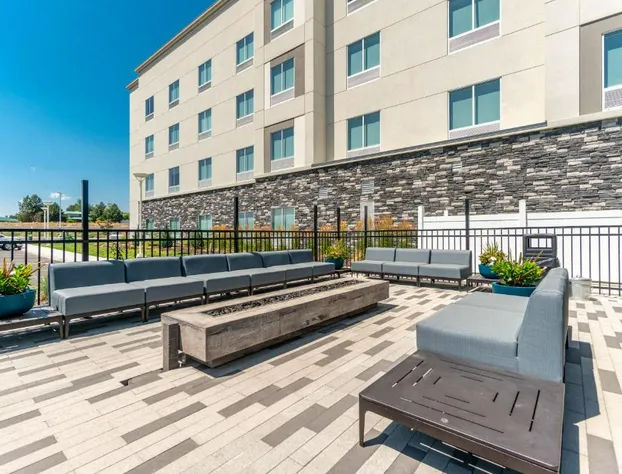 Hampton Inn Redmond Bend Airport, OR hotel detail image 2