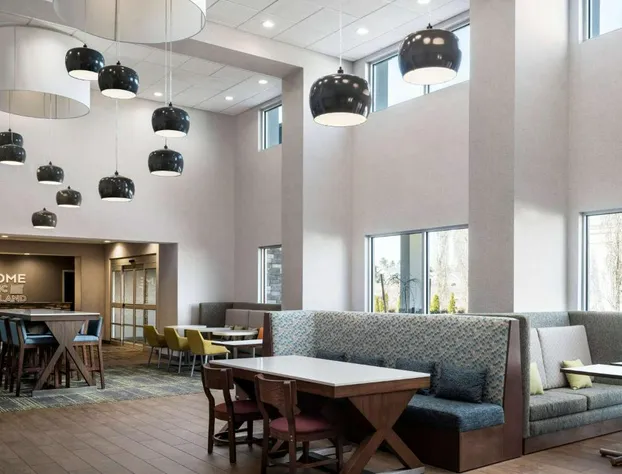 Hampton Inn Redmond Bend Airport, OR hotel detail image 3