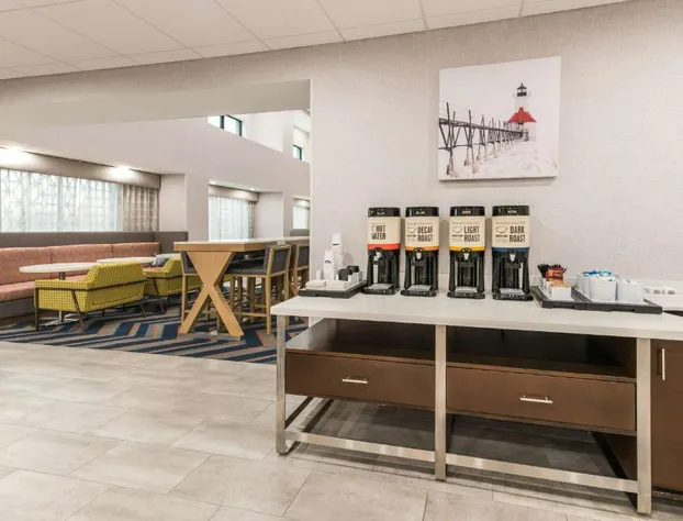 Hampton Inn & Suites Benton Harbor hotel detail image 4