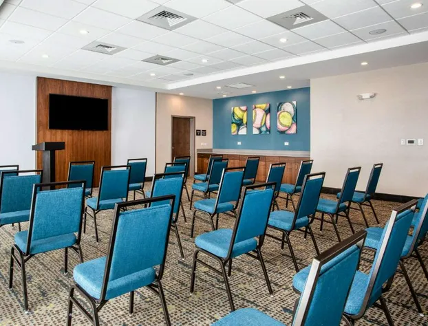 Hampton Inn & Suites North Port hotel detail image 3