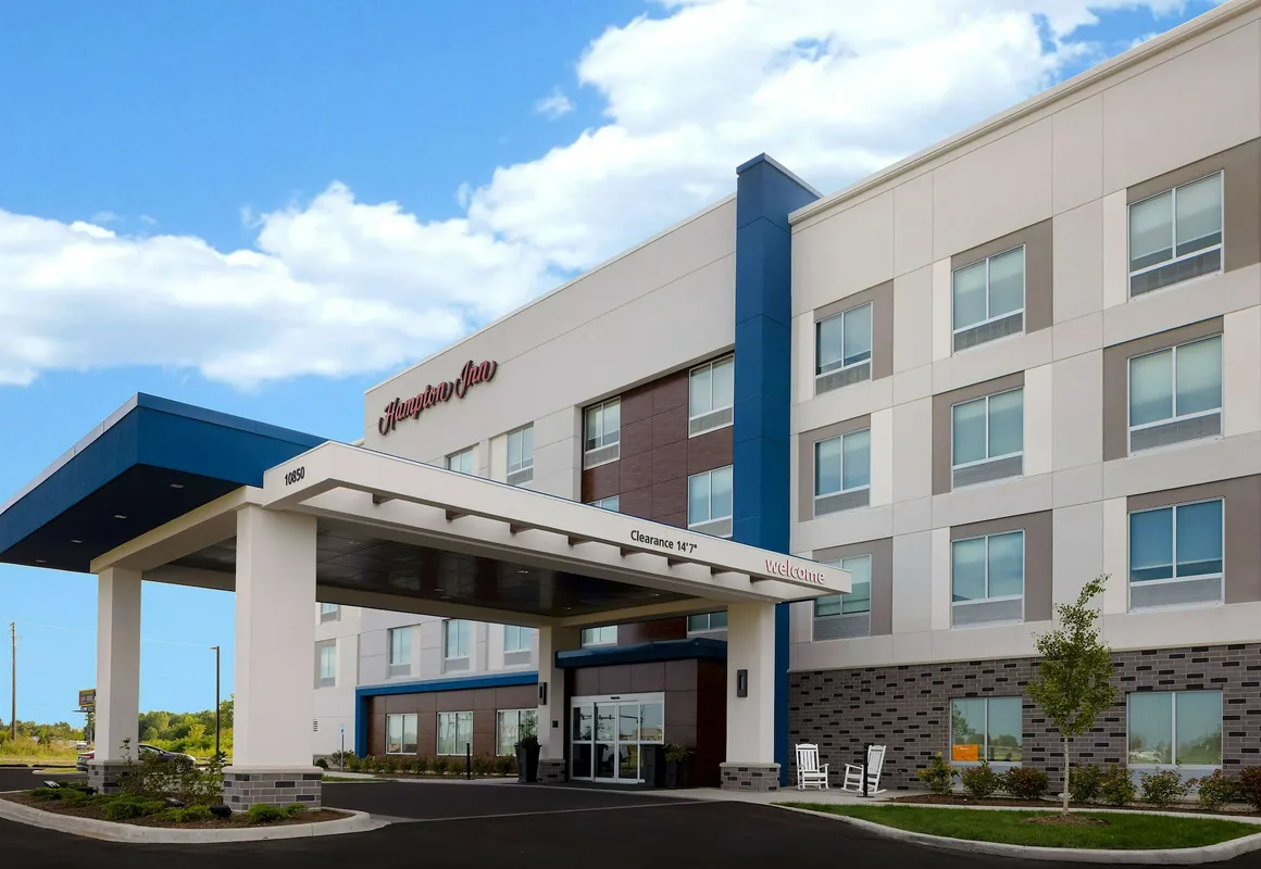 Hampton Inn Crown Point hotel hero