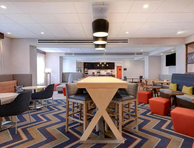 Hampton Inn Crown Point hotel detail image 3