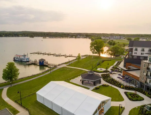 Hotel Canandaigua, Tapestry Collection by Hilton hotel detail image 3