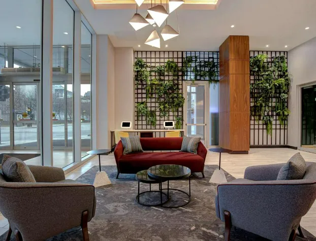 Hampton Inn by Hilton Montreal Downtown hotel detail image 2