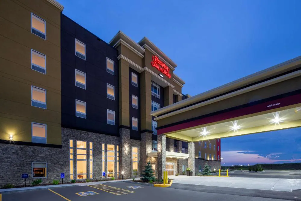 Hampton Inn & Suites by Hilton Edmonton St. Albert hotel hero