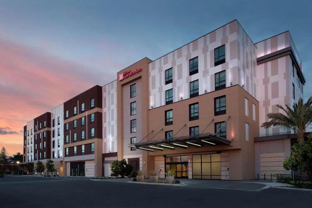 Hilton Garden Inn San Jose Airport hotel hero