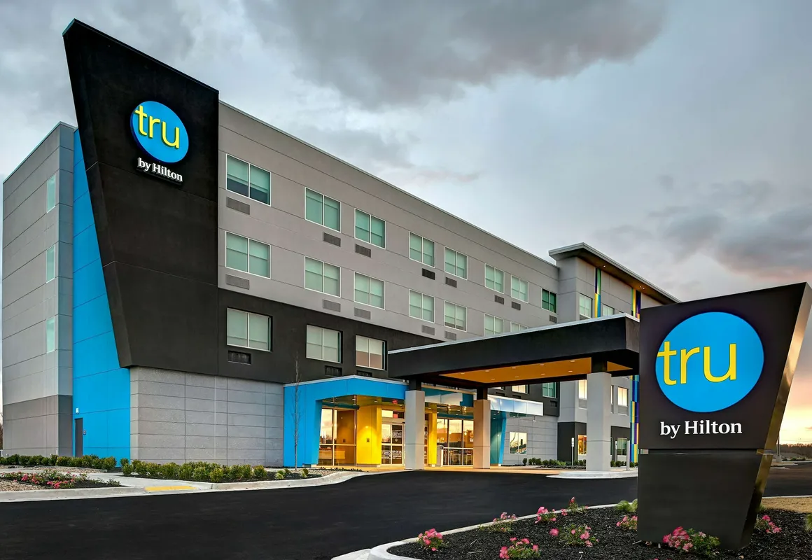 Tru by Hilton Tahlequah hotel hero