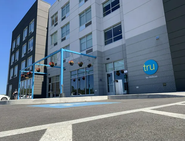 Tru By Hilton Yarmouth hotel detail image 1