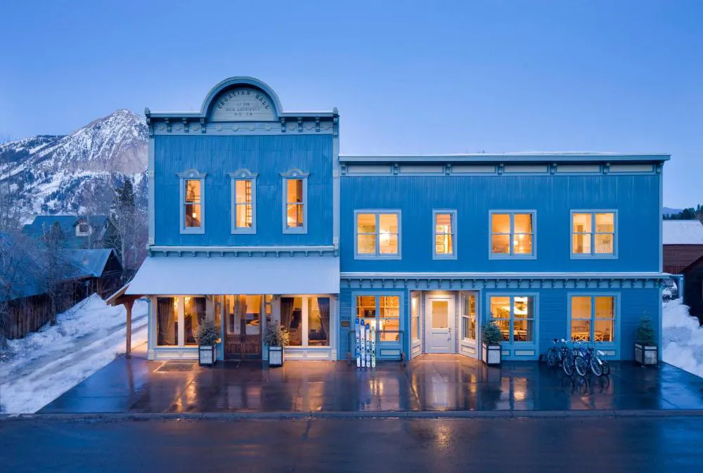 Eleven Scarp Ridge Lodge hotel hero