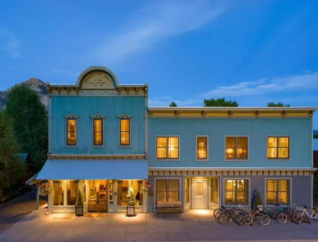 Eleven Scarp Ridge Lodge hotel detail image 1