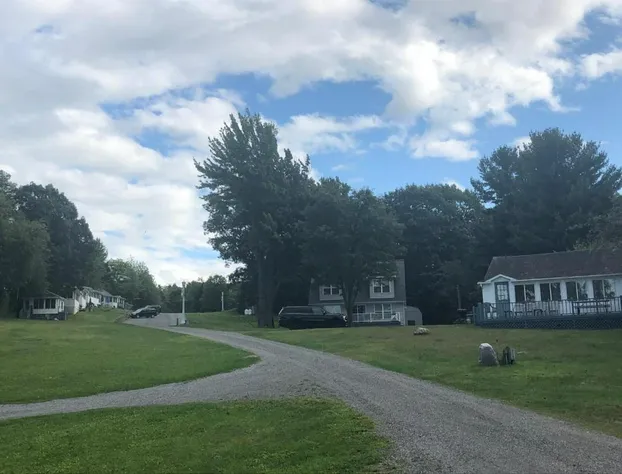 West Winds Motel & Cottages hotel detail image 1