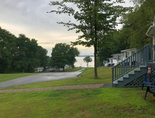 West Winds Motel & Cottages hotel detail image 3