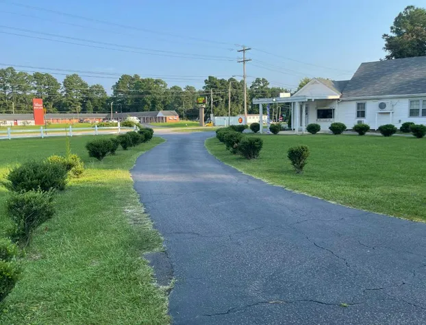 Kenwood Court Motel hotel detail image 1