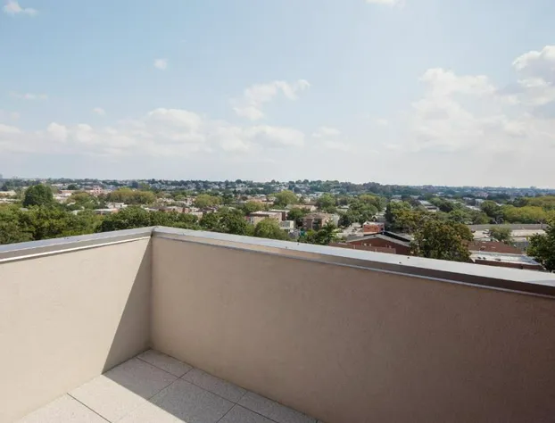 Holiday Inn Express & Suites Woodside LaGuardia Airport by IHG hotel detail image 3