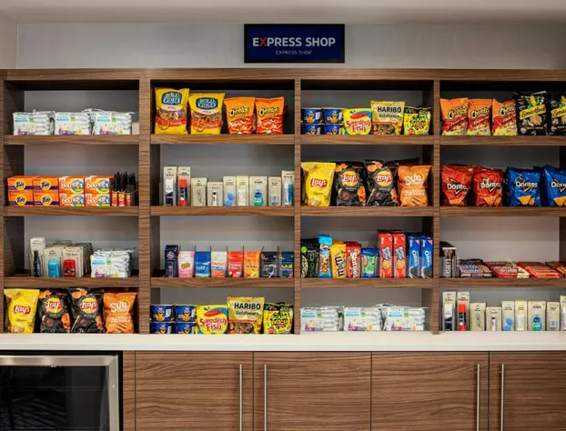 Holiday Inn Express & Suites Woodside LaGuardia Airport by IHG hotel detail image 4