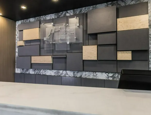 Holiday Inn Express & Suites Toronto Airport South by IHG hotel detail image 4
