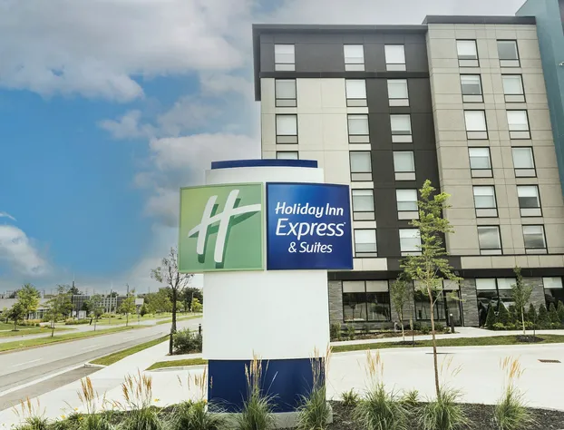 Holiday Inn Express & Suites Toronto Airport South by IHG hotel detail image 1
