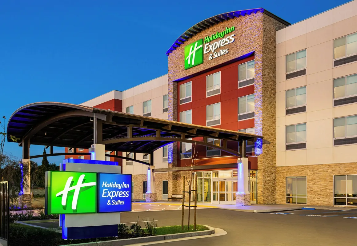 Holiday Inn Express & Suites Hayward - Castro Valley by IHG hotel hero