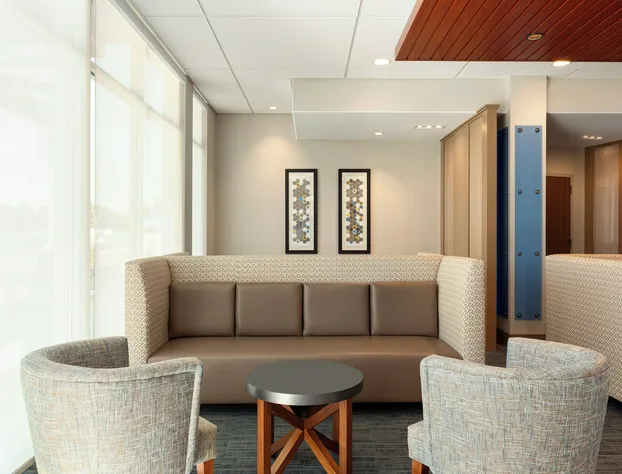 Holiday Inn Express & Suites Hayward - Castro Valley by IHG hotel detail image 3