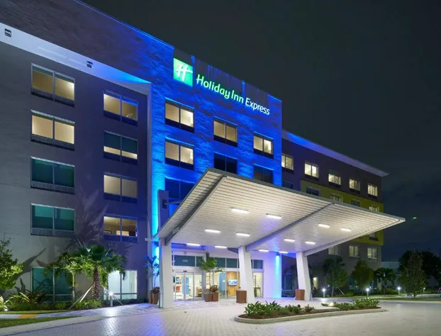 Holiday Inn Express Doral Miami by IHG hotel detail image 1