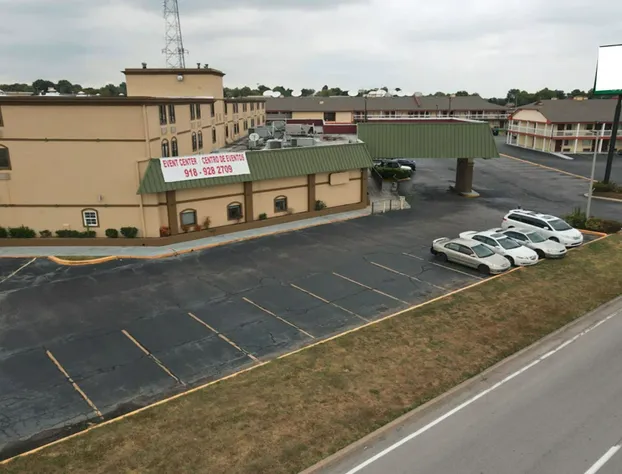 OYO Hotel Tulsa OK, I-44 hotel detail image 2