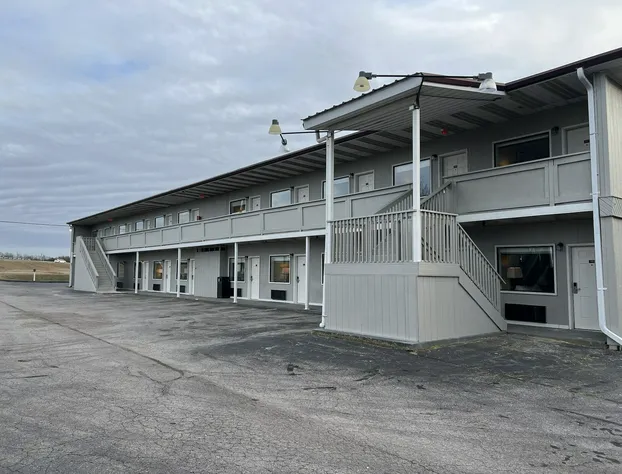 Maple Tree Inn hotel detail image 2