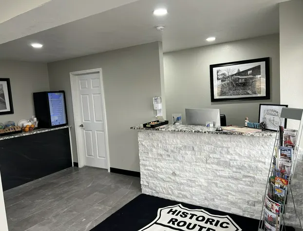 Maple Tree Inn hotel detail image 4