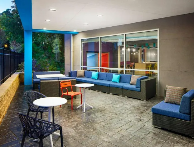 Tru by Hilton Atlanta Northlake Parkway, GA hotel detail image 3