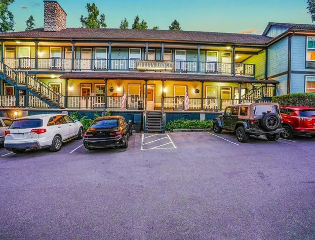 Julian Lodge hotel detail image 1