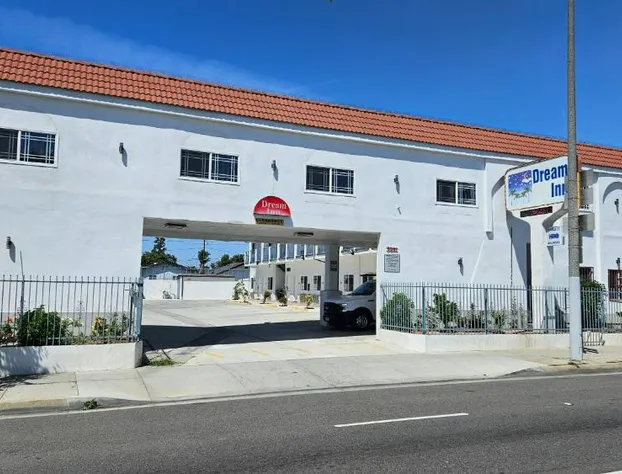 Dream Inn hotel detail image 2