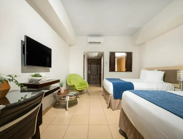 Windward Passage Hotel hotel detail image 4