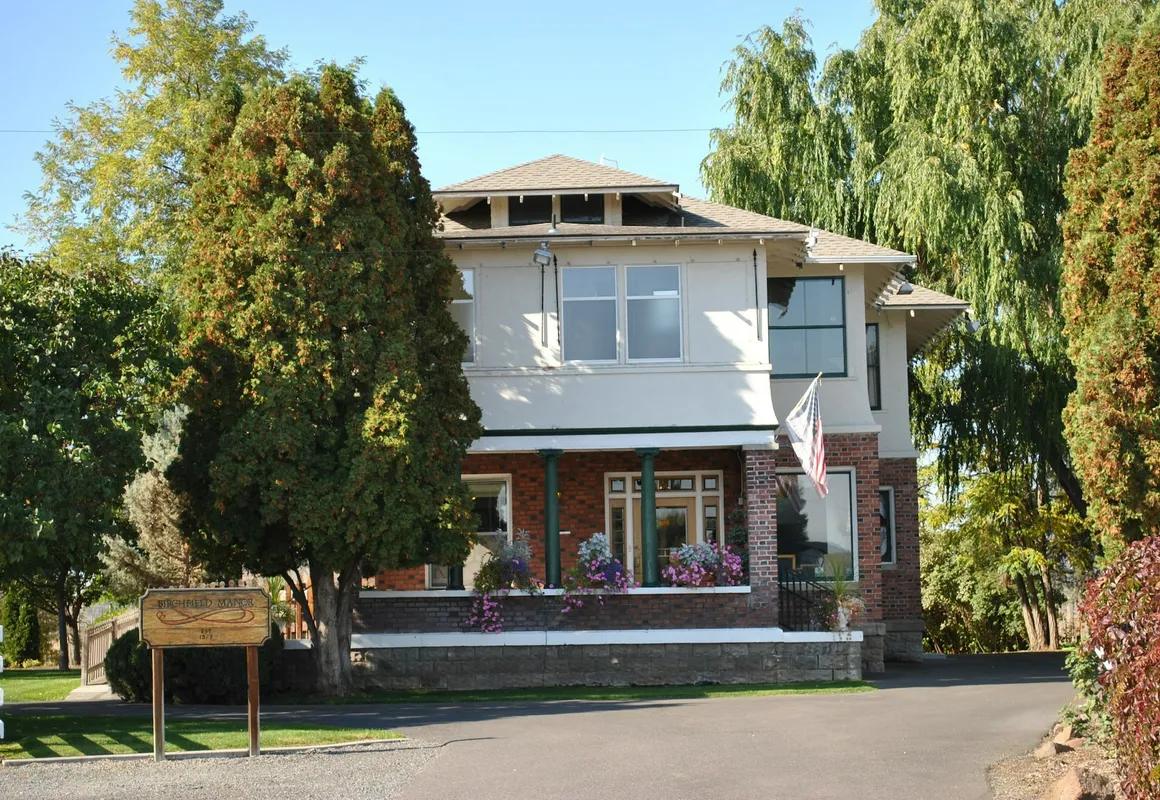 Birchfield Manor Inn and Restaurant hotel hero