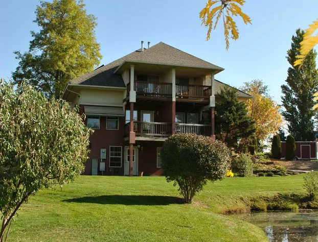 Birchfield Manor Inn and Restaurant hotel detail image 2